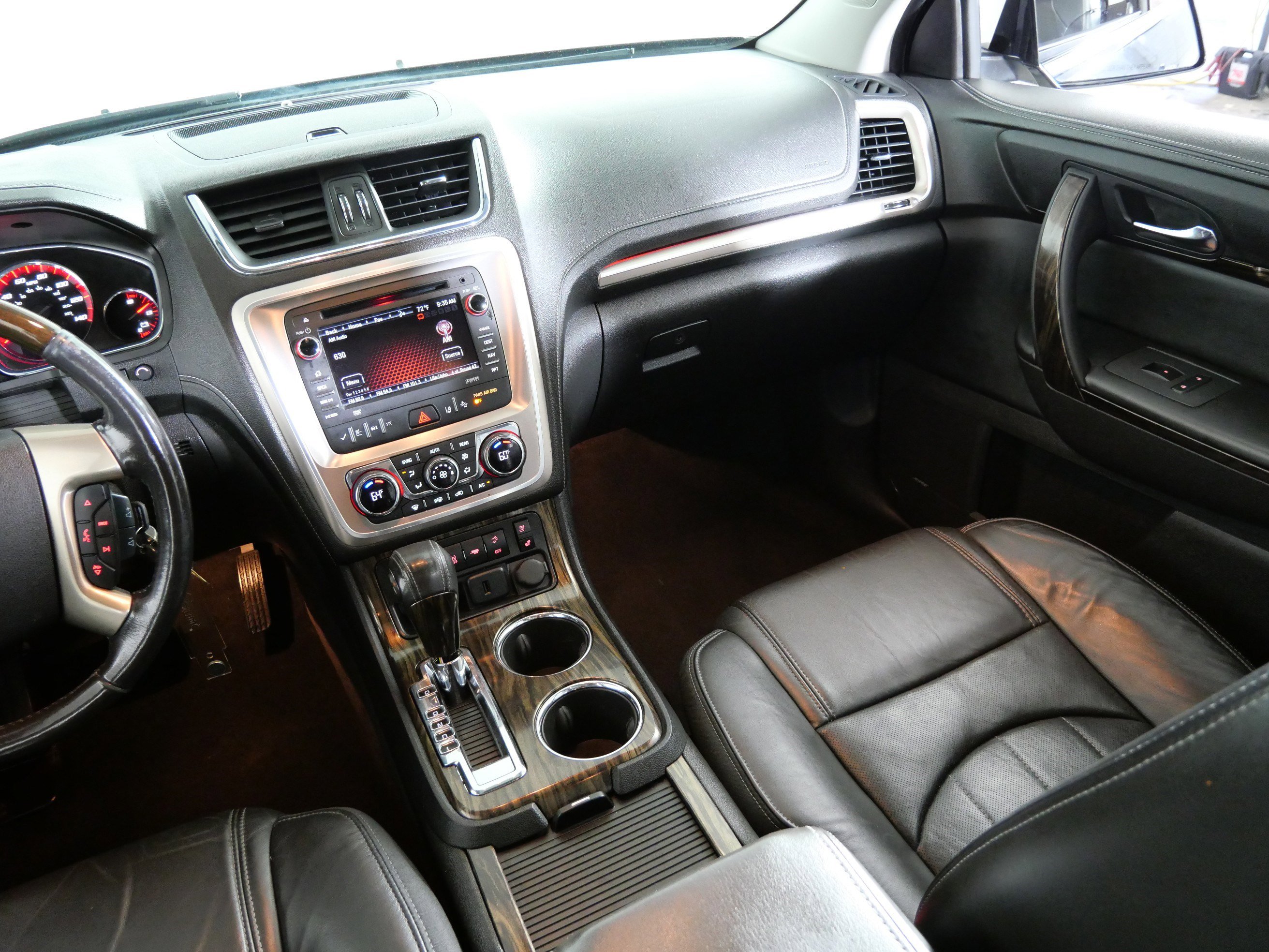 2016 Gmc Acadia Denali photo 11