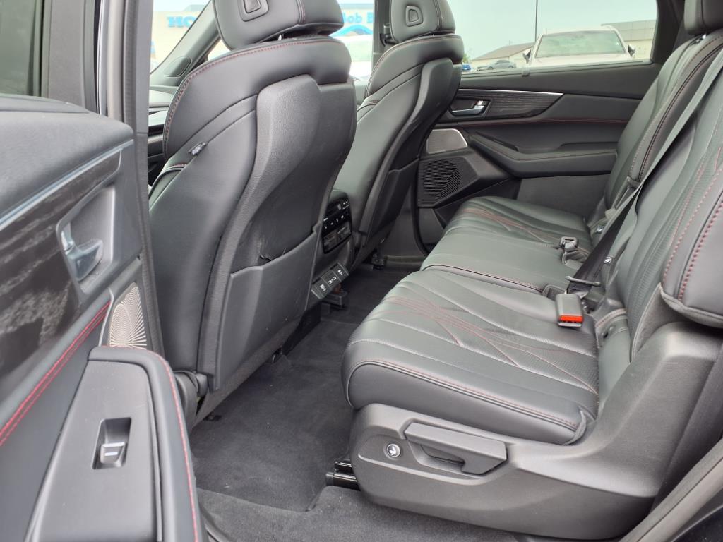 2022 Acura MDX Type S Advance photo 4