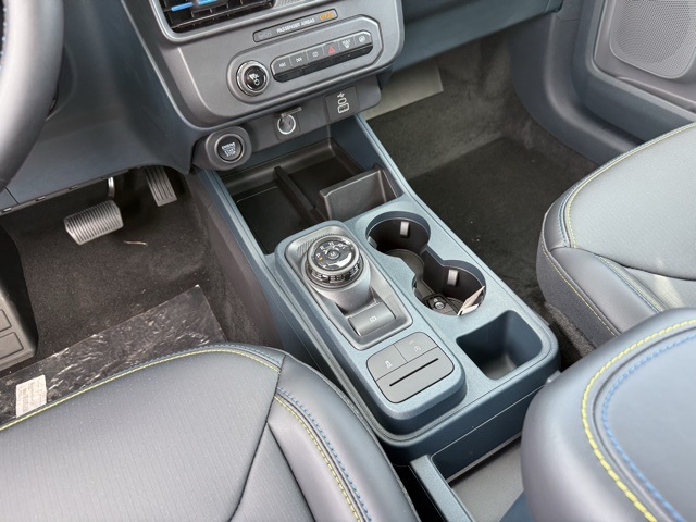 2025 Ford Maverick photo 18