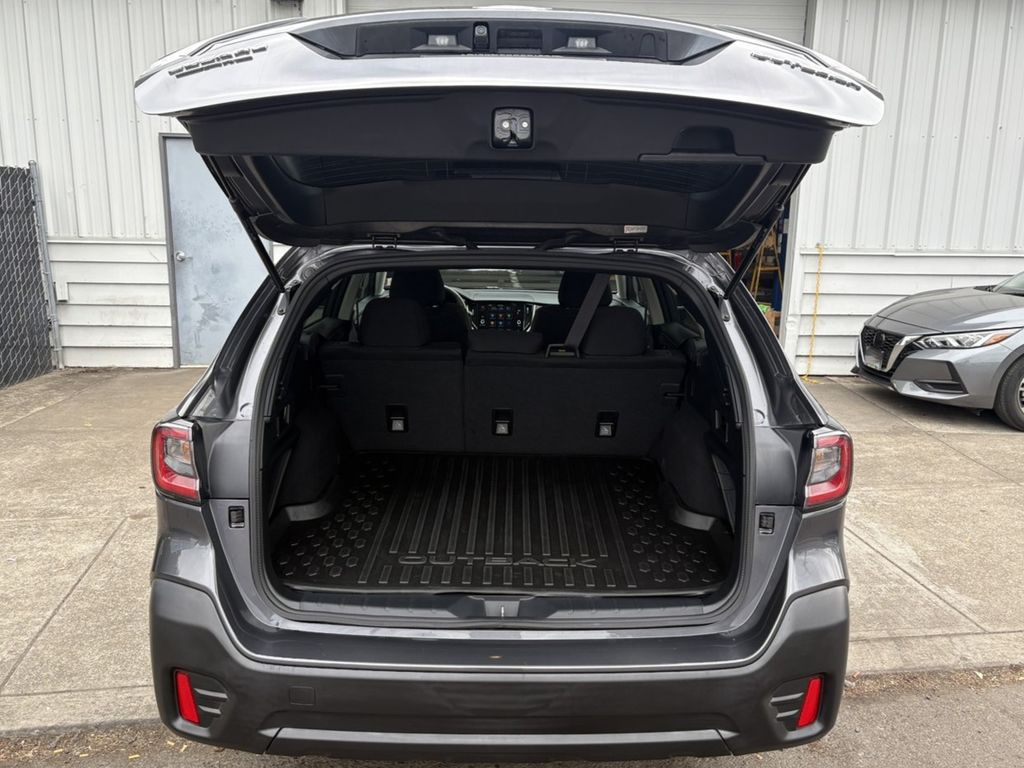 2022 Subaru Outback Premium photo 8