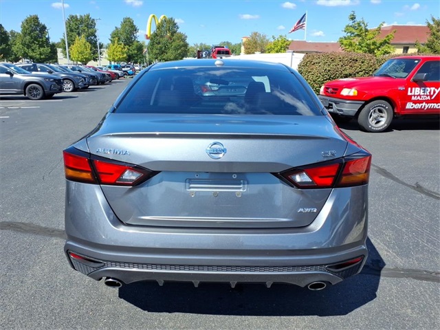 2019 Nissan Altima 2.5 SR photo 4