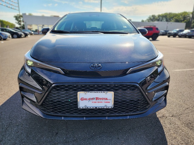 2025 Toyota Corolla SE photo 2