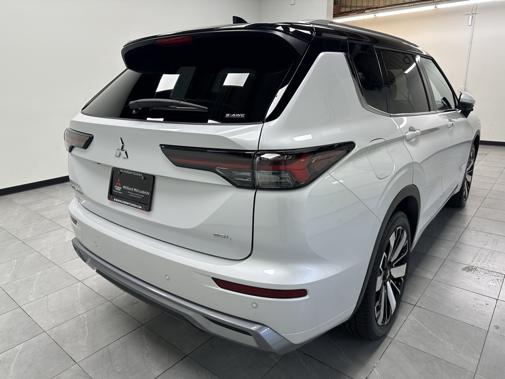 2025 Mitsubishi Outlander SEL S-AWC photo 4