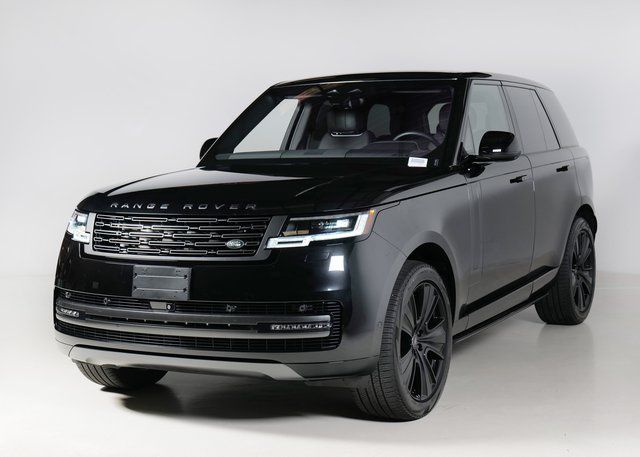 2023 Land Rover Range Rover P530 SE