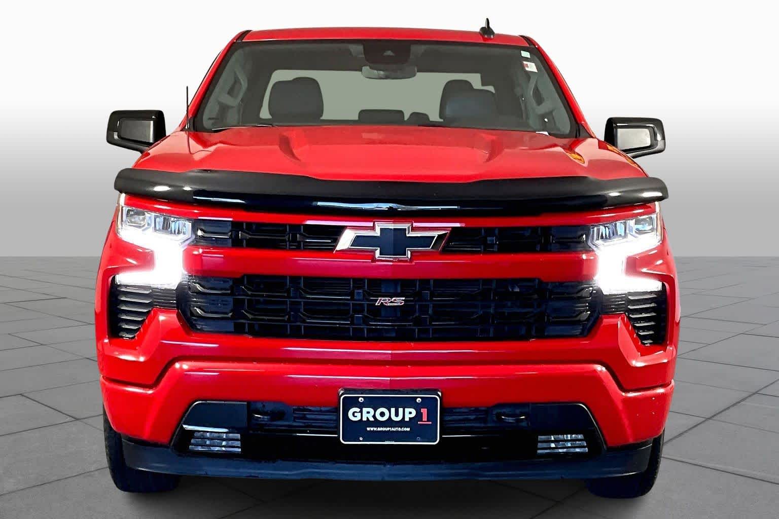 2023 Chevrolet Silverado RST photo 3
