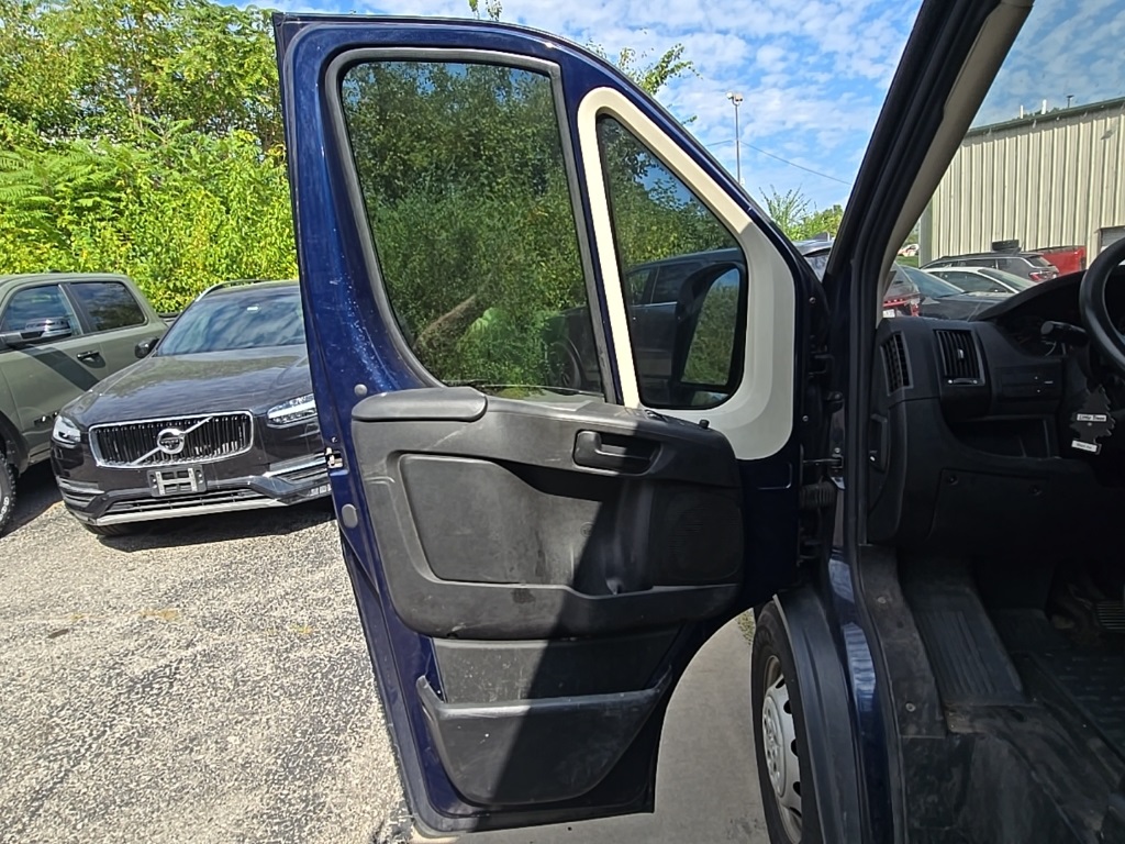 2015 Ram 2500 photo 16