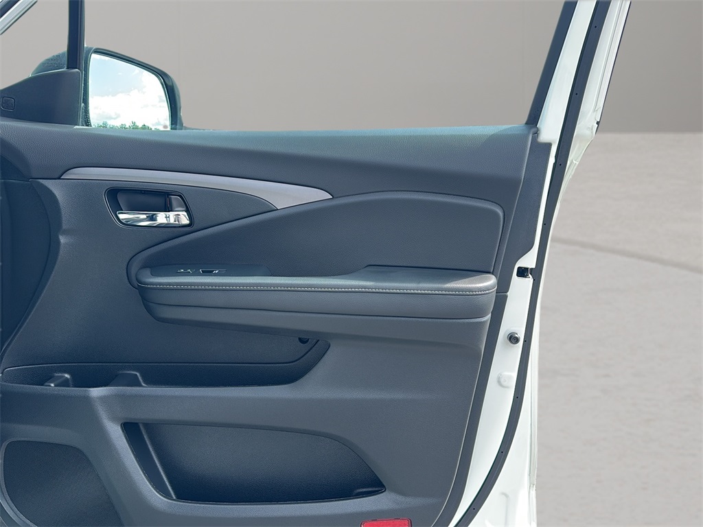2023 Honda Ridgeline RTL photo 28