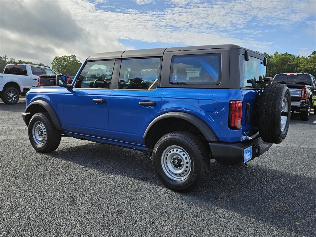 2025 Ford Bronco Base photo 8