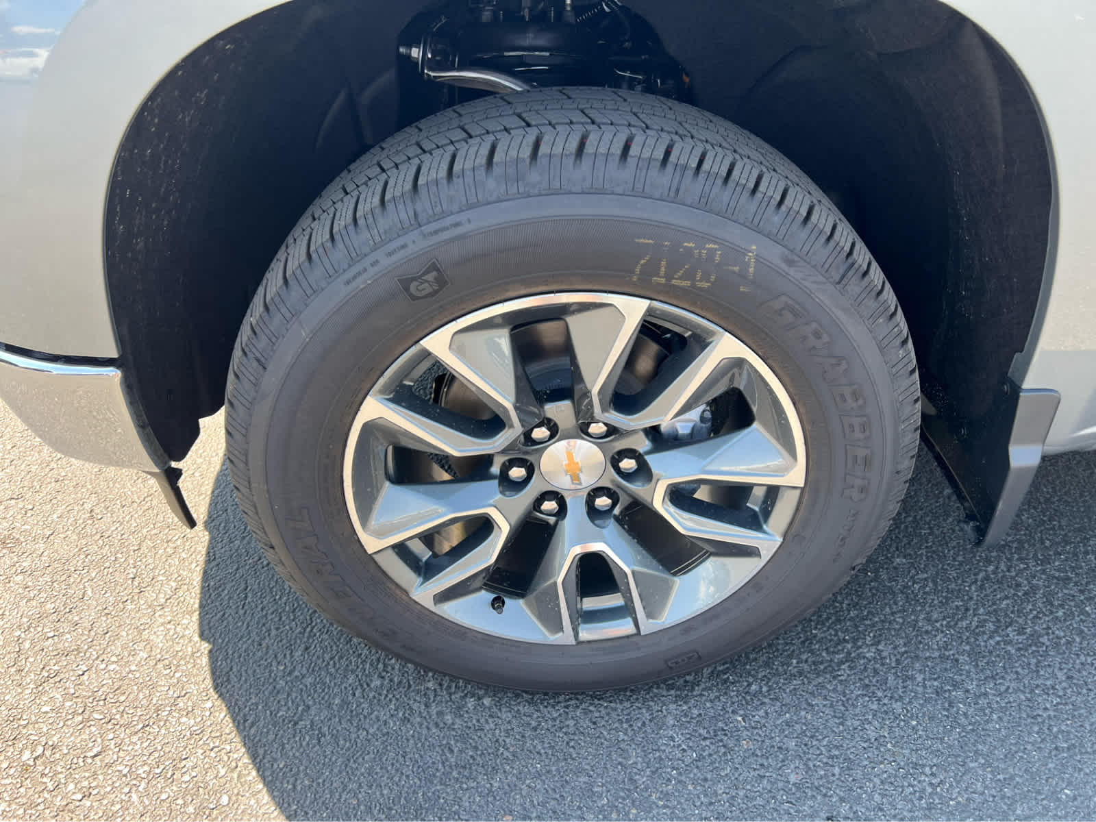 2026 Chevrolet Silverado 1500 LT photo 9