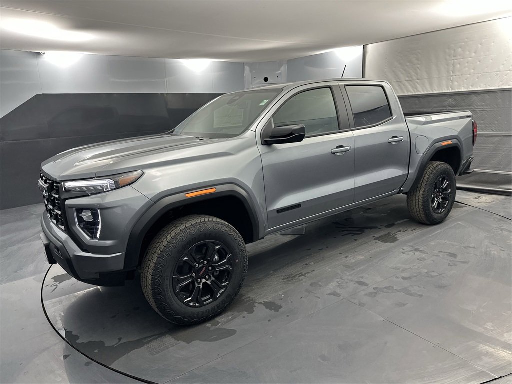 2025 GMC Canyon Elevation's photo