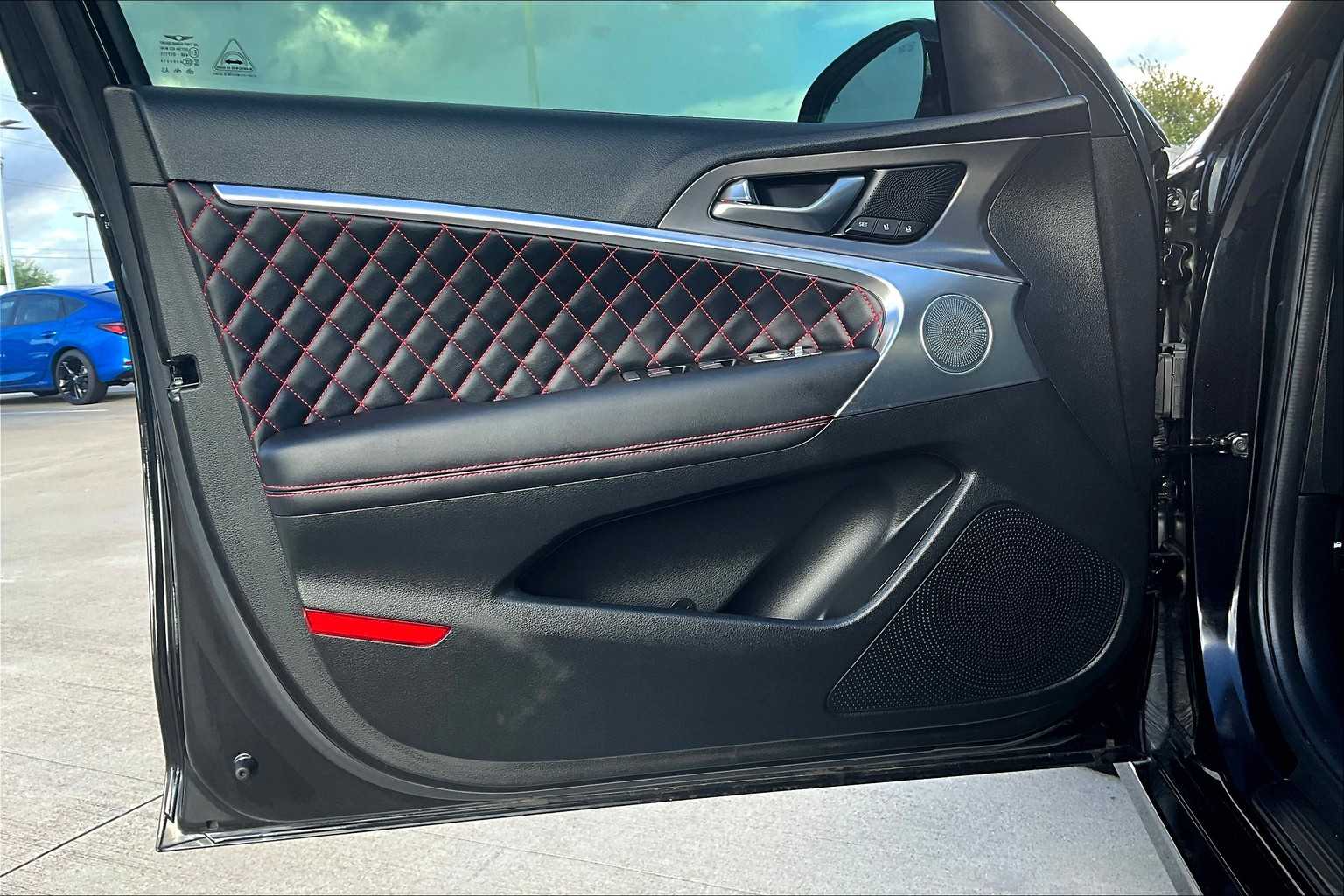 2025 Genesis G70 3.3T Sport Advanced photo 21