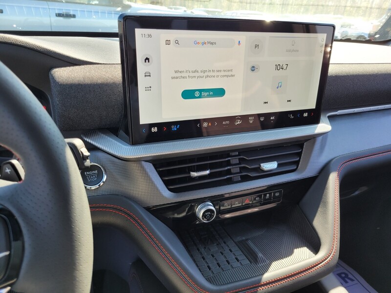2025 Ford Explorer ST photo 19