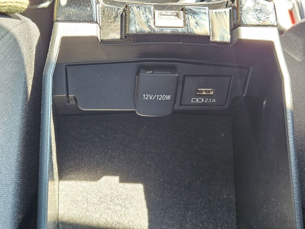 2021 Toyota Corolla SE Nightshade Edition photo 23