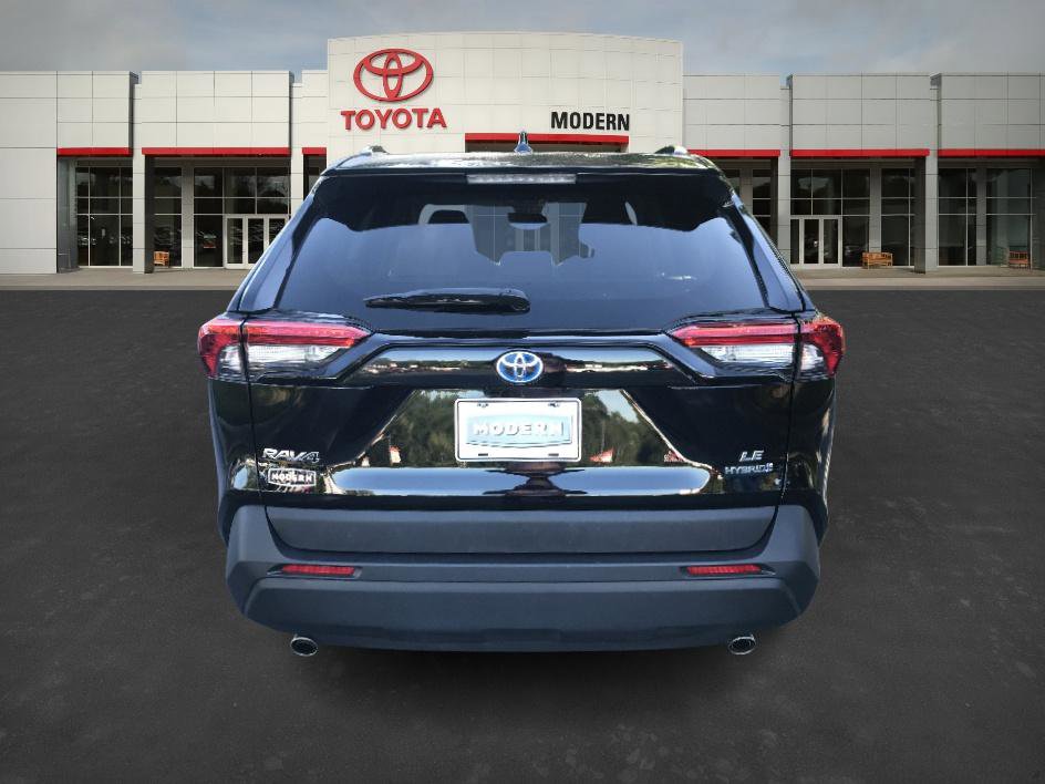 2024 Toyota RAV4 Hybrid LE photo 4