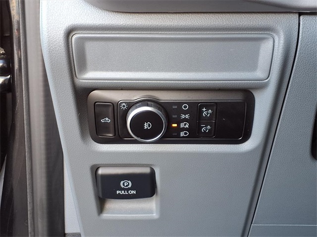 2023 Ford F-150 XLT photo 12