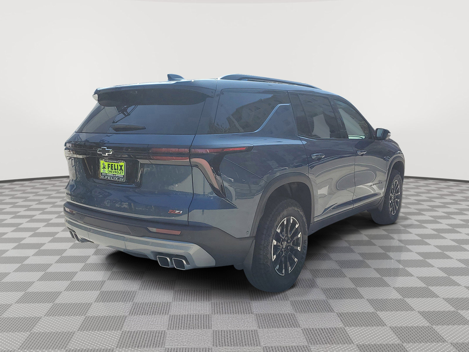 2026 Chevrolet Traverse Z71 photo 3