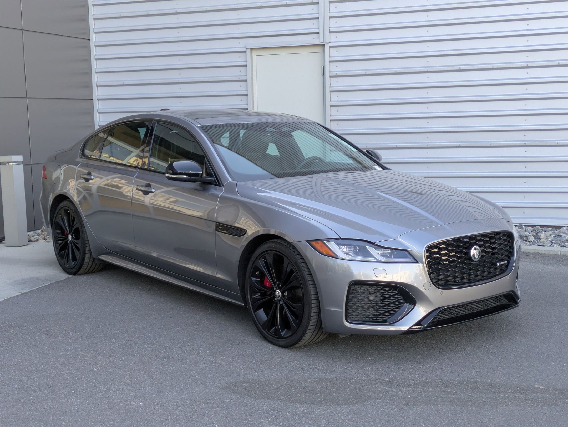 2024 Jaguar XF P300 R-Dynamic SE AWD photo 7