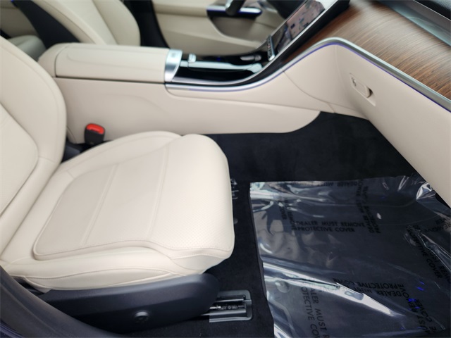 2025 Mercedes Benz C 300 4MATIC photo 17