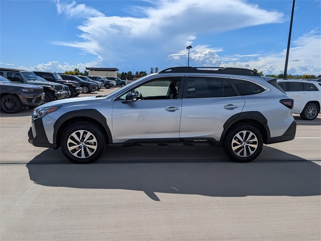 2024 Subaru Outback Premium photo 2
