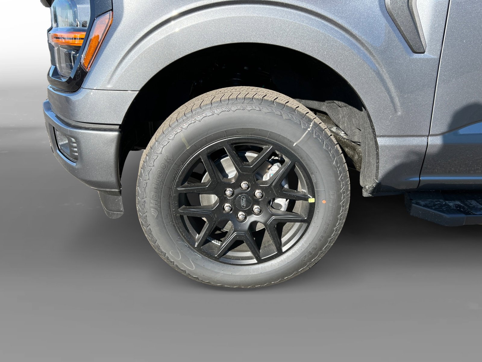 2025 Ford F-150 STX photo 9