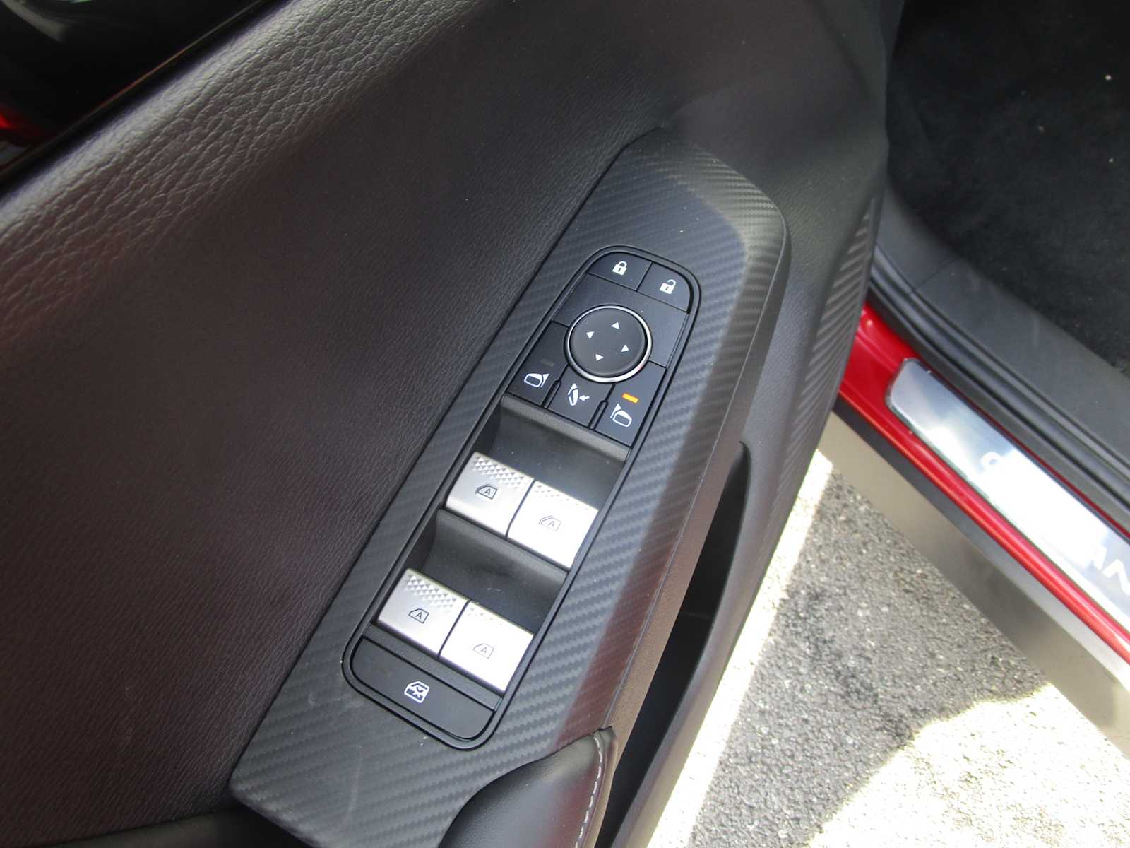 2023 Mitsubishi Outlander PHEV SE photo 11