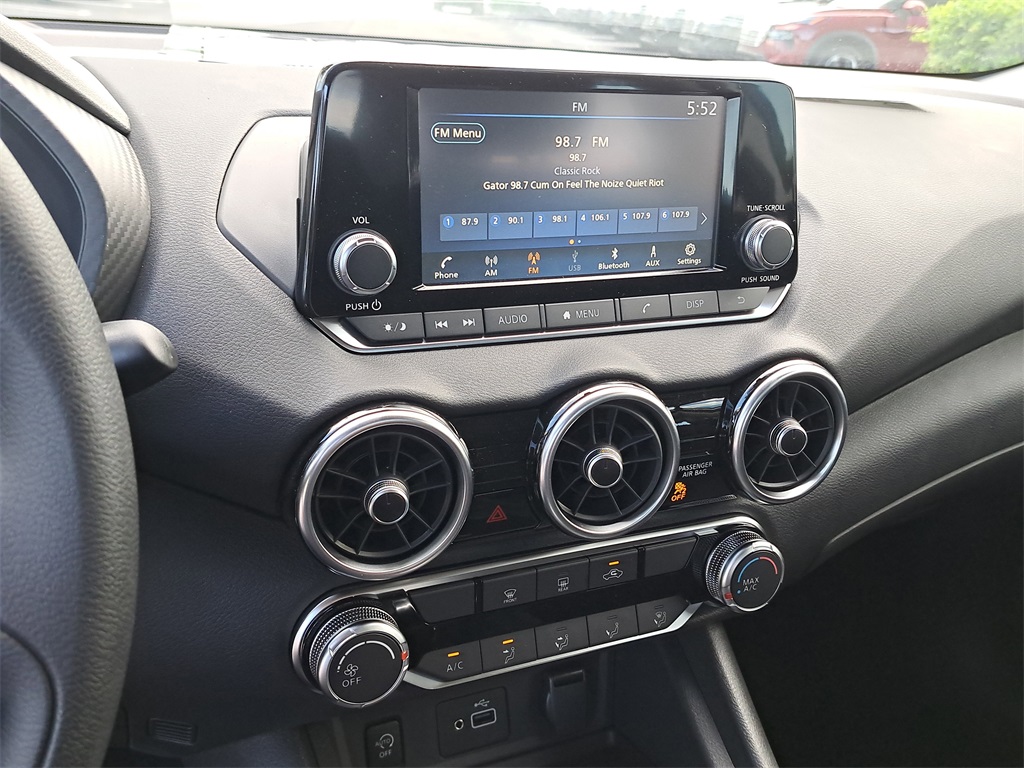 2025 Nissan Sentra S photo 28