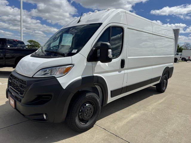 2025 Ram ProMaster 2500 photo 3
