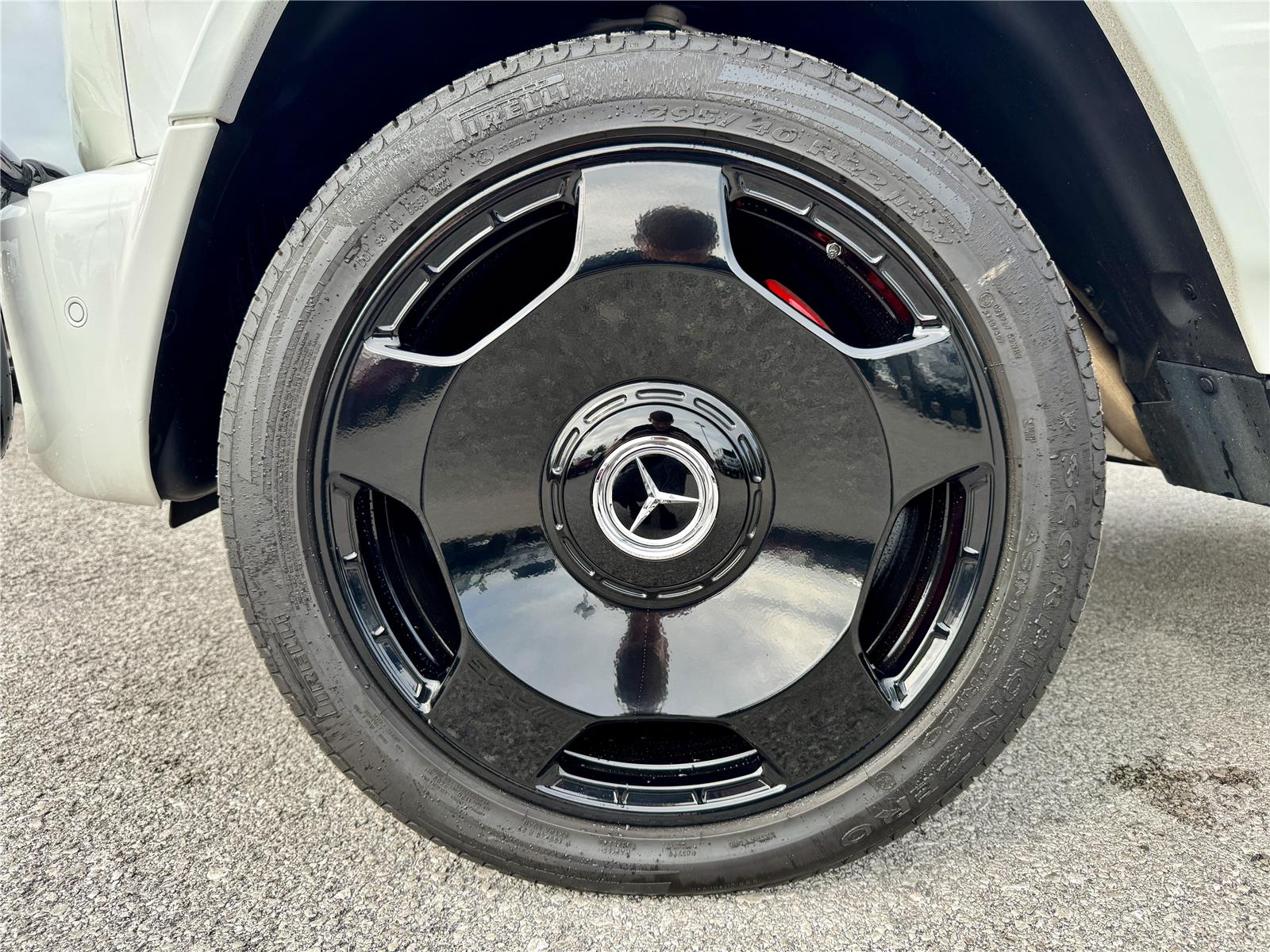 2024 Mercedes Benz G AMG 63 photo 2