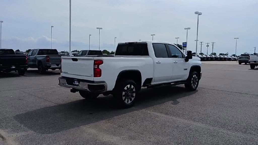 2024 Chevrolet Silverado 2500HD LT photo 7