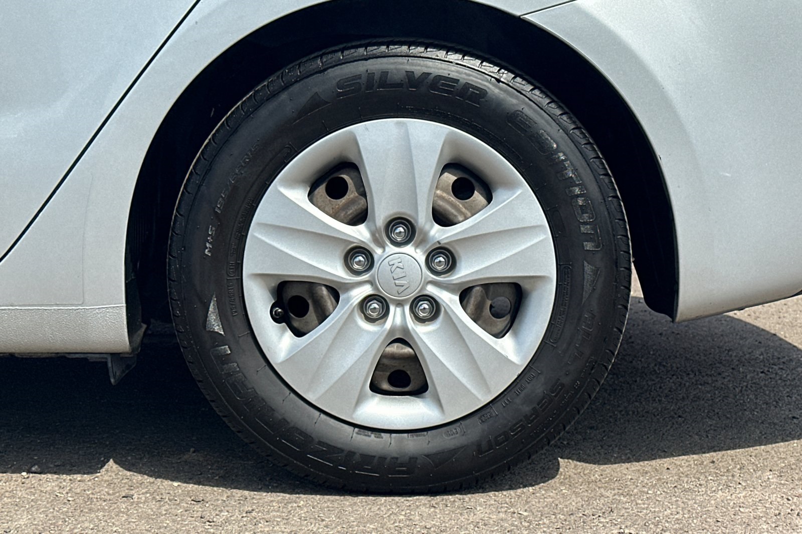 2015 Kia Forte LX photo 31