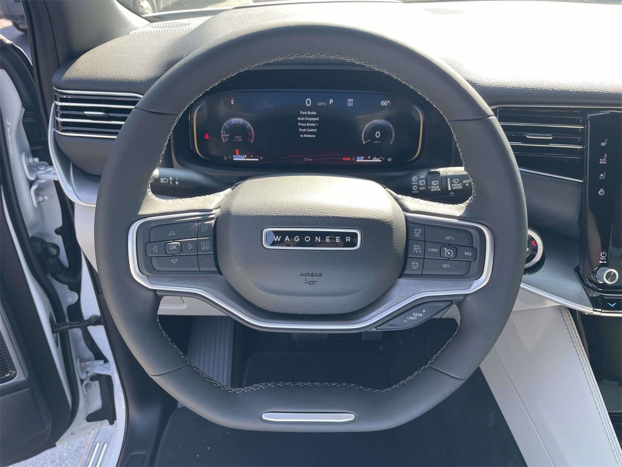 2025 Jeep Wagoneer Series III photo 26