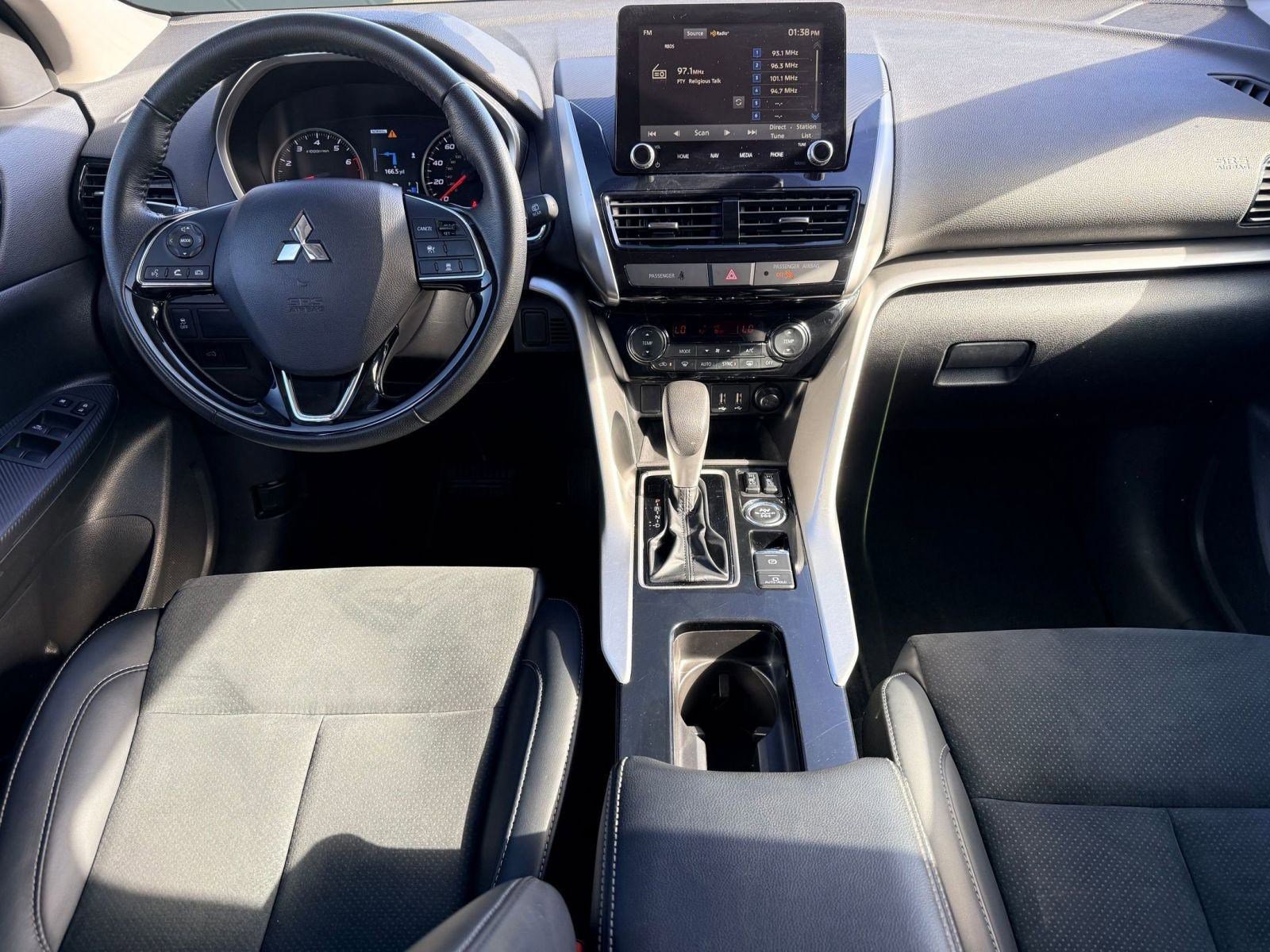 2024 Mitsubishi Eclipse Cross SE photo 4