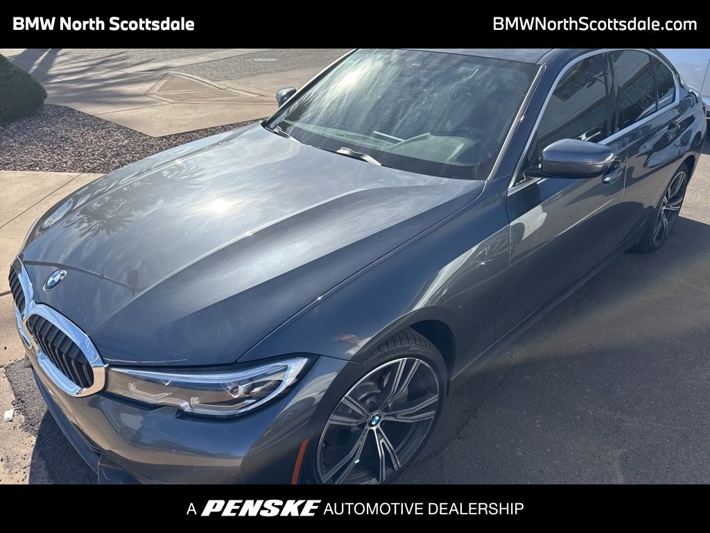 2019 BMW 3 Series 330i's photo