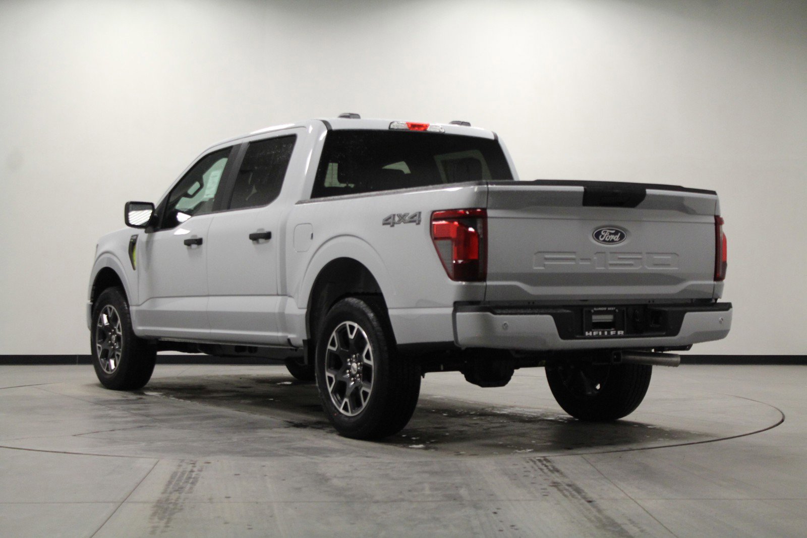 2025 Ford F-150 STX photo 4
