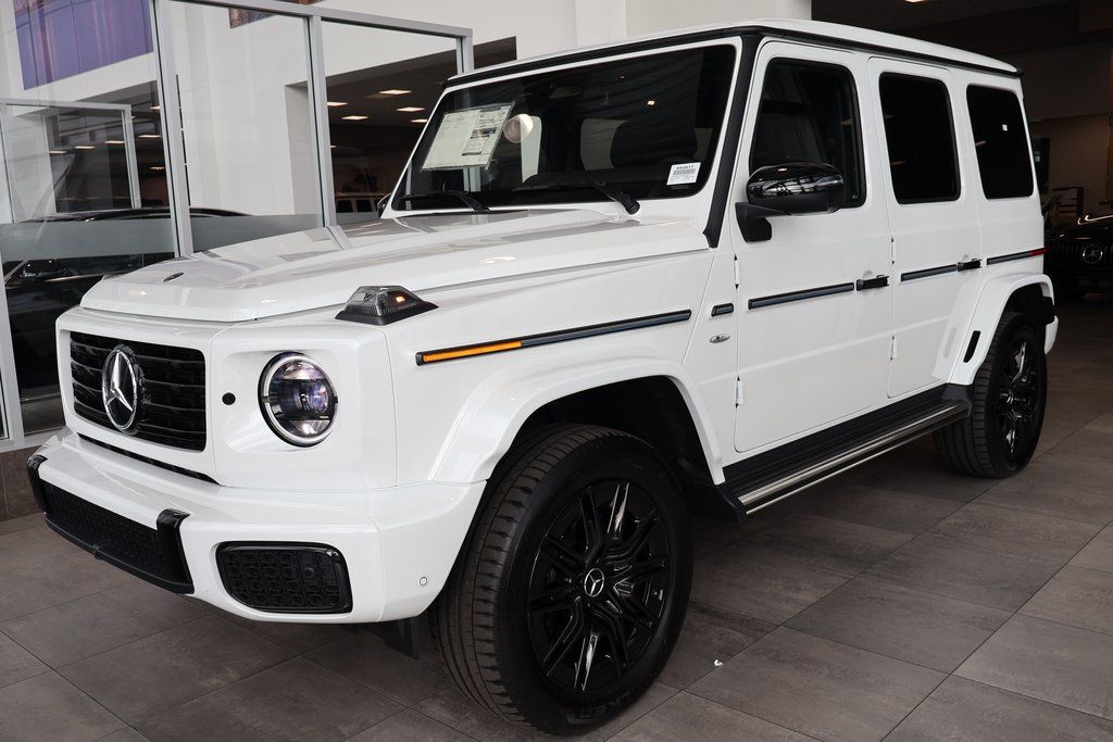 2025 Mercedes-Benz G-Class G580's photo