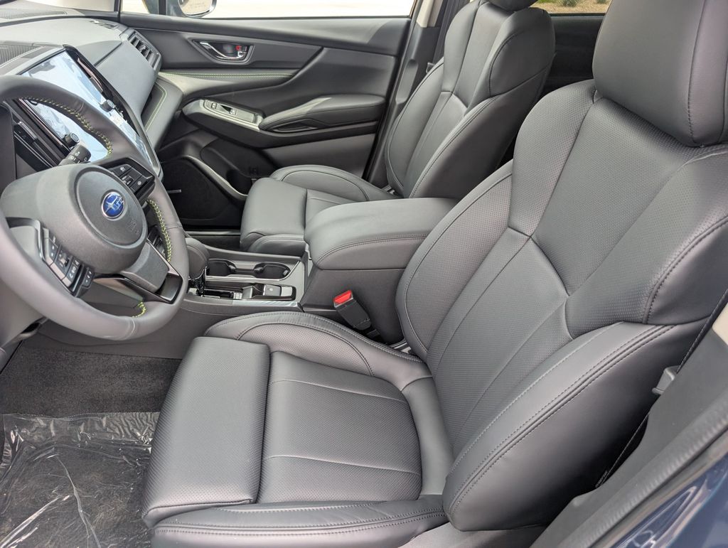 2025 Subaru Ascent Onyx Edition Touring photo 11
