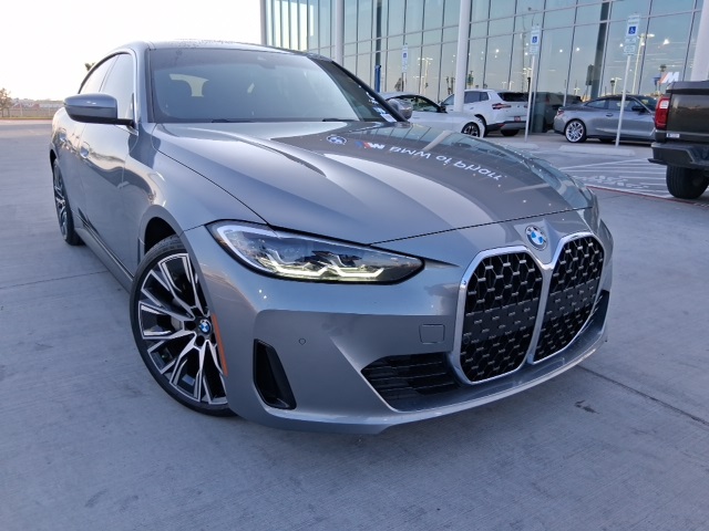 2022 BMW 4 Series 430i's photo