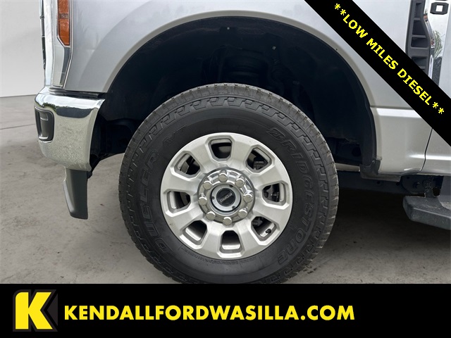 2024 Ford F-350 photo 15