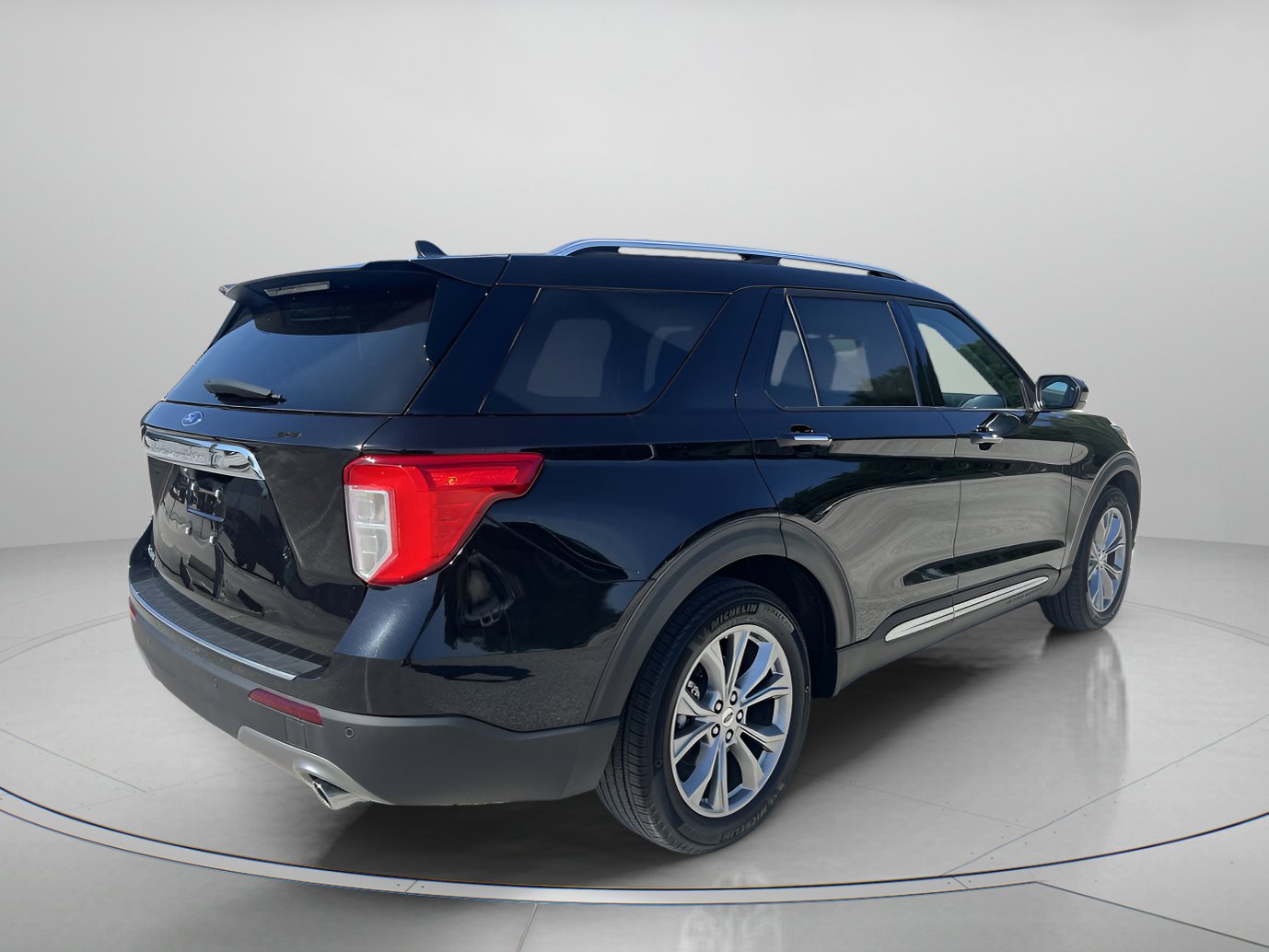 2024 Ford Explorer Limited photo 3