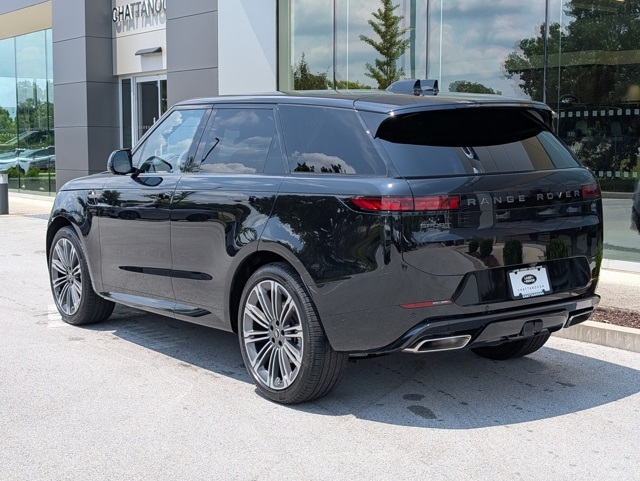 2025 Land Rover Range Rover Sport SE photo 2
