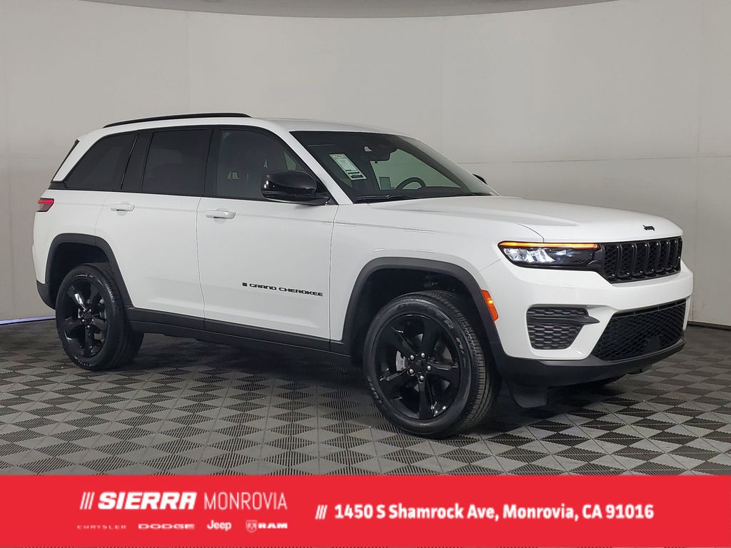 2025 Jeep Grand Cherokee Altitude's photo