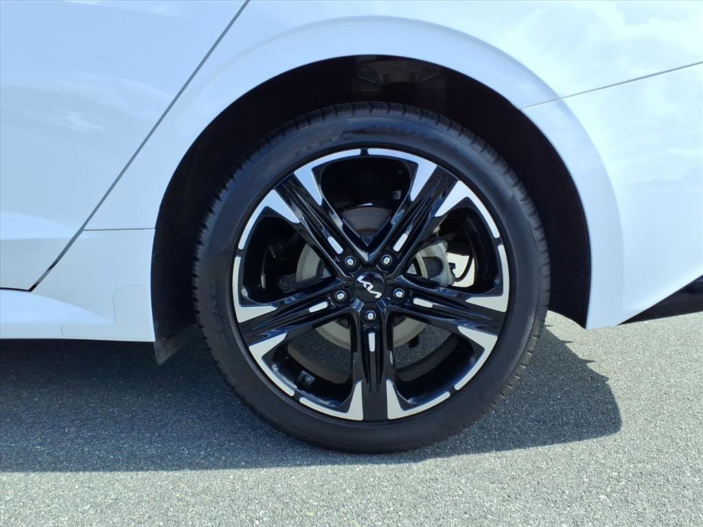 2022 Kia K5 GT-Line photo 22