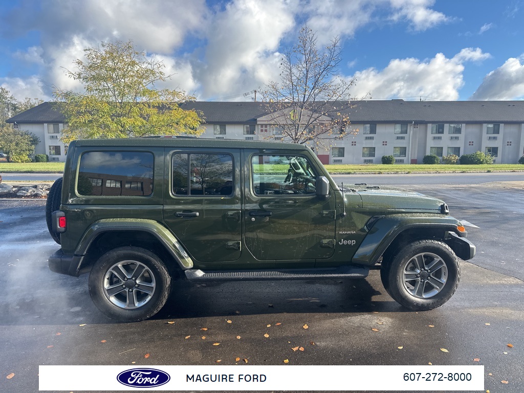 2020 Jeep Wrangler Unlimited Sahara photo 3