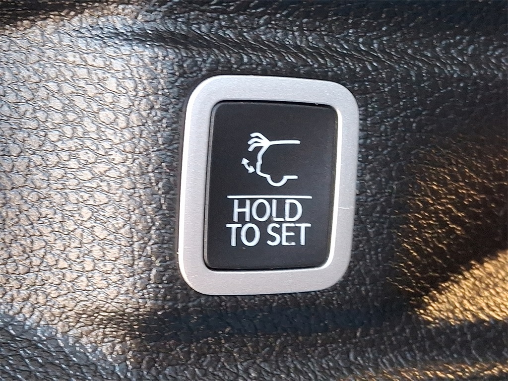 2022 Jeep Grand Cherokee Limited photo 25