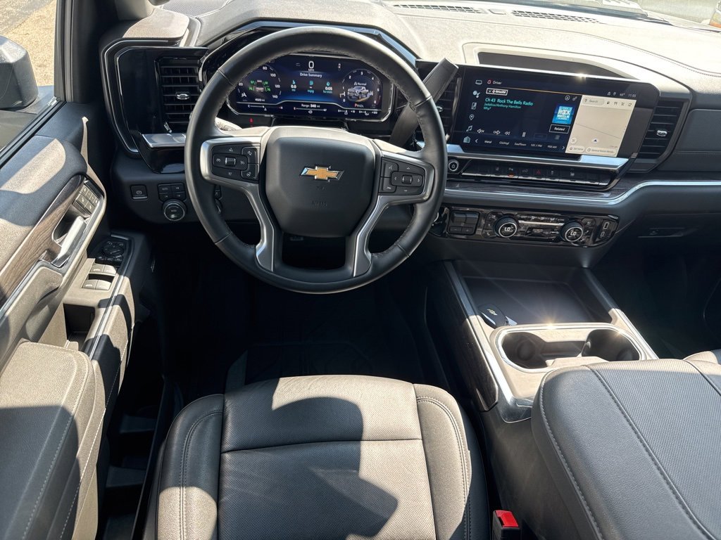 2025 Chevrolet Silverado 3500HD LTZ photo 28