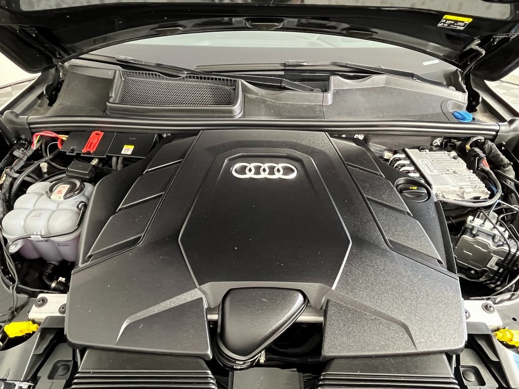 2023 Audi Q7 55 Prestige photo 14