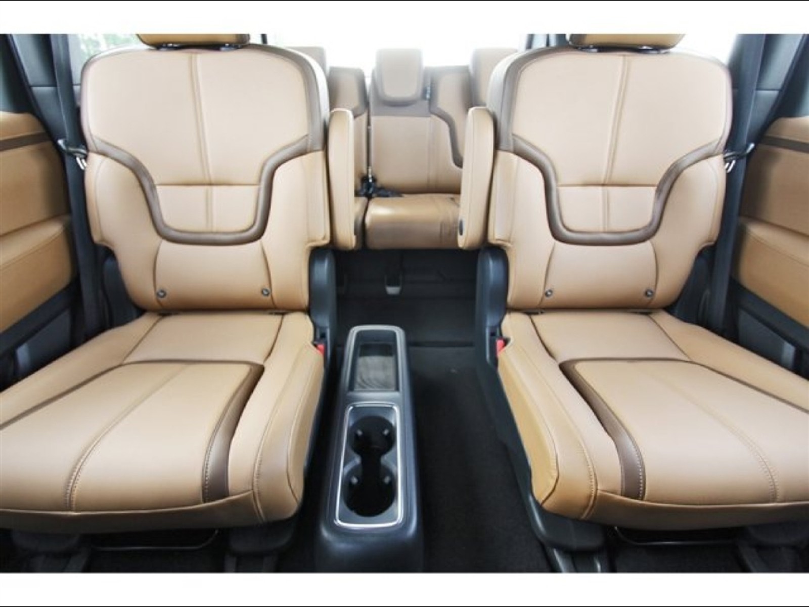 2025 Nissan Armada SL - 10