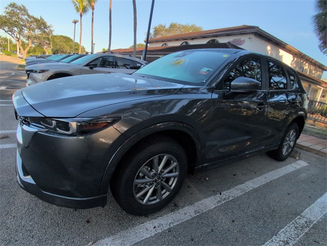 2025 Mazda CX-5 2.5 Select photo 4
