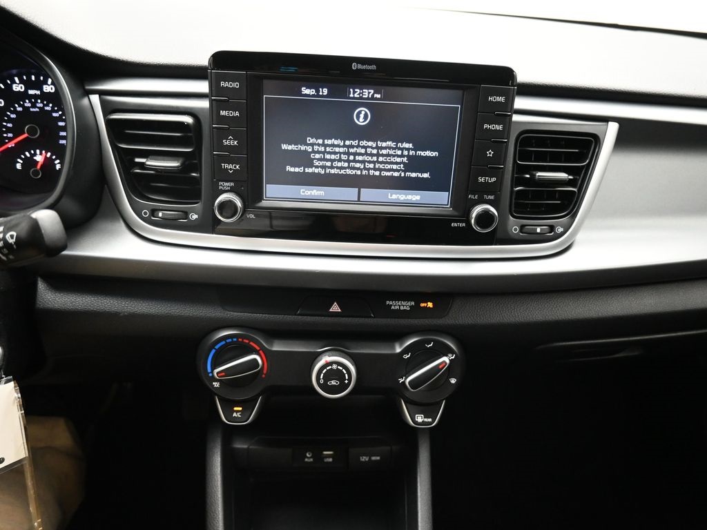 2020 Kia Rio LX photo 16