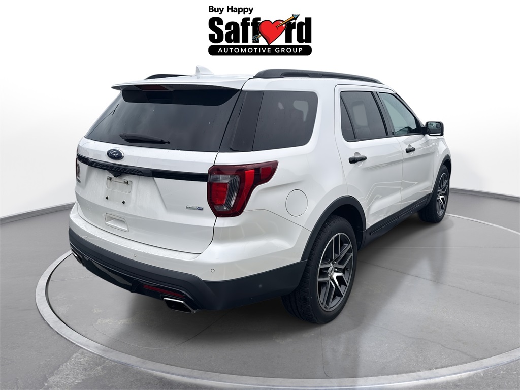 2017 Ford Explorer Sport photo 3